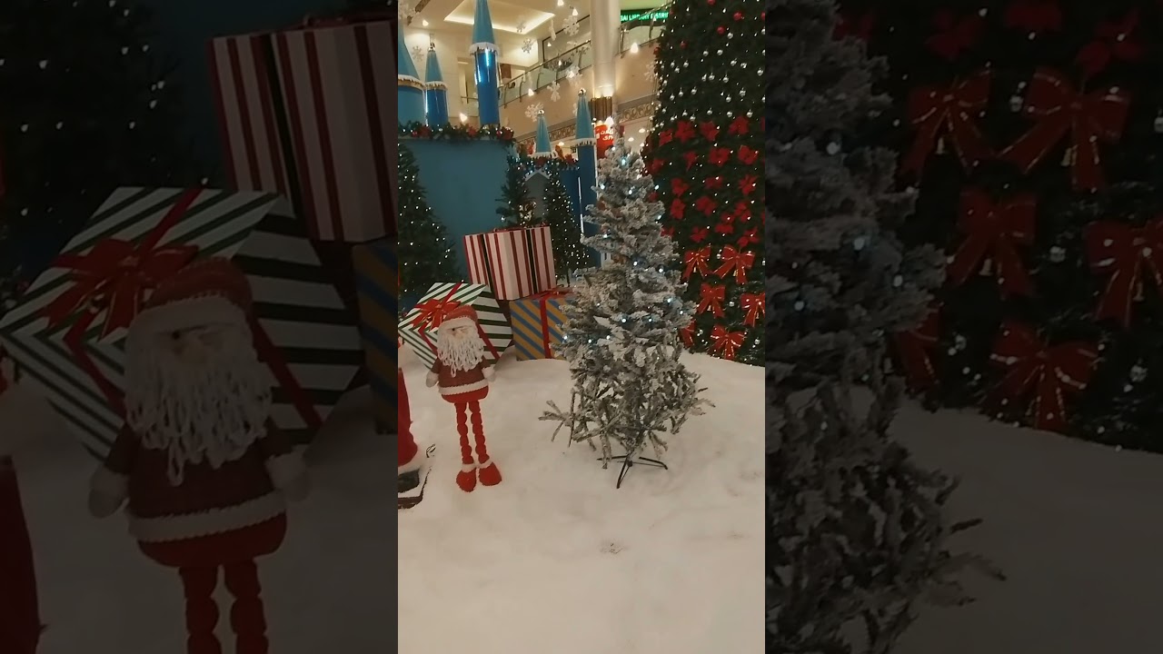 Christmas decorations|Christmas trees
